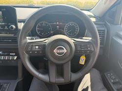 2026 Nissan Navara SL