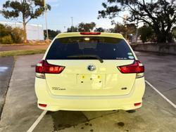 2021 Toyota Corolla Fielder Hybrid EX