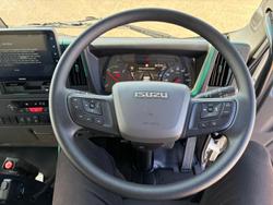 2026 Isuzu F Series FYJ 320-255 AT R67