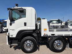 2026 Isuzu F Series FYJ 320-255 AT R67