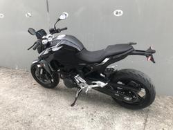 2025 BMW F 900 R Triple Black