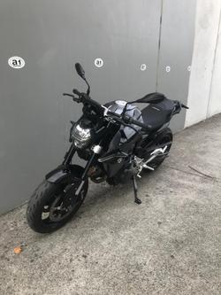 2025 BMW F 900 R Triple Black