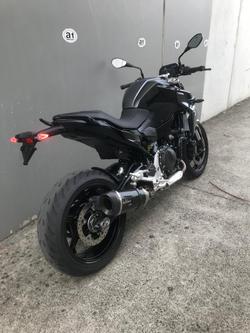 2025 BMW F 900 R Triple Black