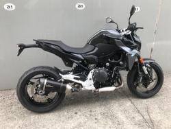 2025 BMW F 900 R Triple Black