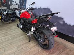 2018 BMW Motorrad R1200R RED