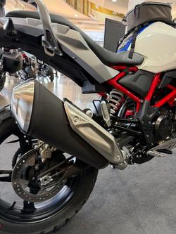 2025 BMW Motorrad 2025 Bmw 310CC G 310 GS Polar White/Racing Blue Metall