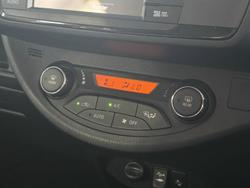 2017 Toyota Yaris ZR