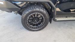 2023 Toyota Hilux SR5