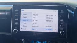 2023 Toyota Hilux SR5