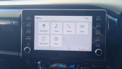 2023 Toyota Hilux SR5