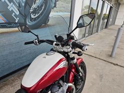 2023 ROYAL ENFIELD (SEE ALSO ENFIEL SUPER METEOR 650 Red