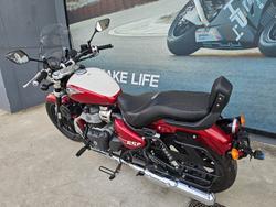 2023 ROYAL ENFIELD (SEE ALSO ENFIEL SUPER METEOR 650 Red
