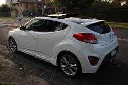 2017 Hyundai Veloster SR Turbo FS5 Series II White Crystal