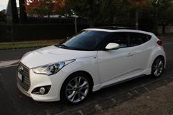 2017 Hyundai Veloster SR Turbo FS5 Series II White Crystal