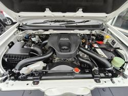 2015 Isuzu MU-X LS-T MY15 4x2 Silky White