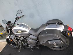 2022 Kawasaki VULCAN S BLIZZARD WHITE/CARBON GREY