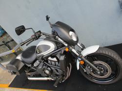 2022 Kawasaki VULCAN S BLIZZARD WHITE/CARBON GREY