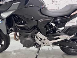 2025 BMW F 900 R Triple Black F 900 Black