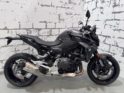 BMW F 900 R Triple Black