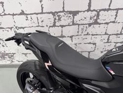 2025 BMW F 900 R Triple Black F 900 Black