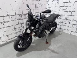 2025 BMW F 900 R Triple Black F 900 Black