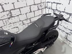 2025 BMW F 900 R Triple Black F 900 Black