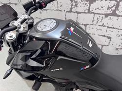 2025 BMW F 900 R Triple Black F 900 Black