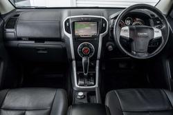 2019 Isuzu MU-X LS-T