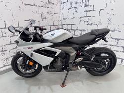 2024 Triumph Daytona 660 LAMS Daytona White