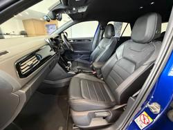 2023 Volkswagen T-Roc 140TSI R-Line