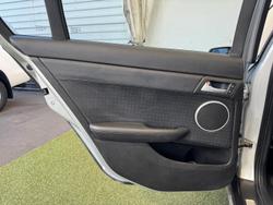 2009 Holden Calais V