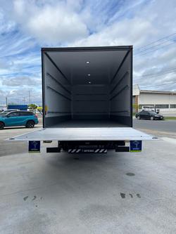2025 Hino 300 Series 921