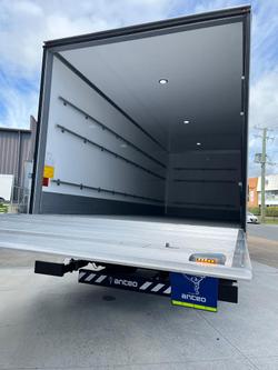 2025 Hino 300 Series 921