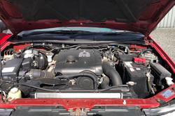 2014 Mitsubishi Triton GLX