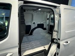 2025 Volkswagen Caddy TSI220