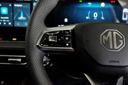 2026 MG HS Super Hybrid Essence AS33P MY25 Pearl White