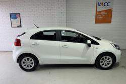 2013 Kia Rio S UB MY13 Clear White