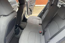 2013 Kia Rio S UB MY13 Clear White