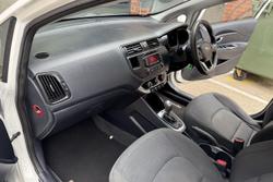2013 Kia Rio S UB MY13 Clear White