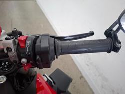 2022 DUCATI STREETFIGHTER V2 Red