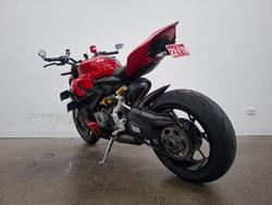 2022 DUCATI STREETFIGHTER V2 Red