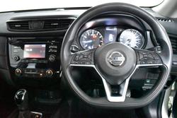 2017 Nissan X-TRAIL ST