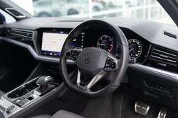 2020 Volkswagen Touareg 210TDI R-Line