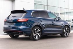 2020 Volkswagen Touareg 210TDI R-Line