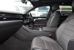 2020 Volkswagen Touareg 210TDI R-Line