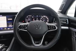 2020 Volkswagen Touareg 210TDI R-Line