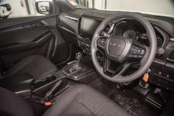 2026 Isuzu D-MAX X-RIDER
