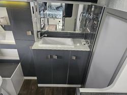 2017 Windsor Seka 552