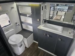 2017 Windsor Seka 552