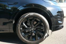2025 Land Rover Discovery Sport P250 Dynamic SE L550 MY25.5 4X4 Constant Santorini Black